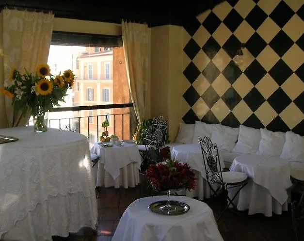 Fontana Hotel